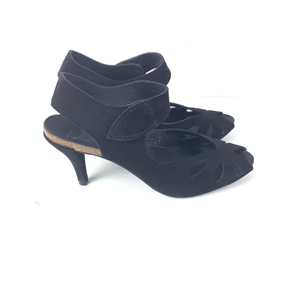 Pedro Garcia Shoes - Pedro Garcia - peep toe cutout heel suede sandal
